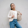 Chaleco niña afranelado beige con lazo frontal – Angela Kids Perú