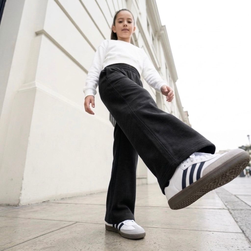 Detalle afranelado interior pantalón palazzo negro niña – Angela Kids