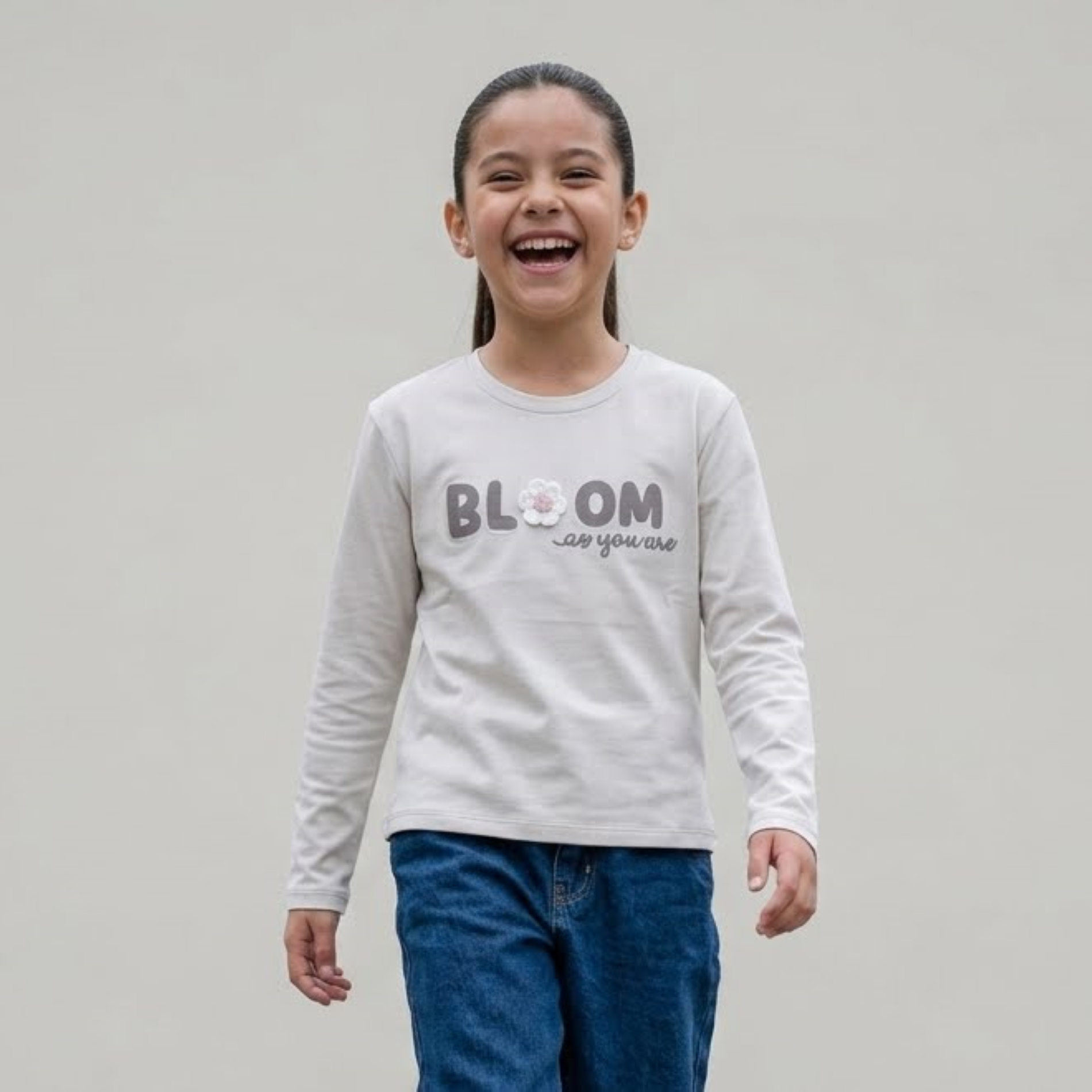 Polo Niña Algodón Manga Larga Hueso Estampado Bloom con Flor 3D